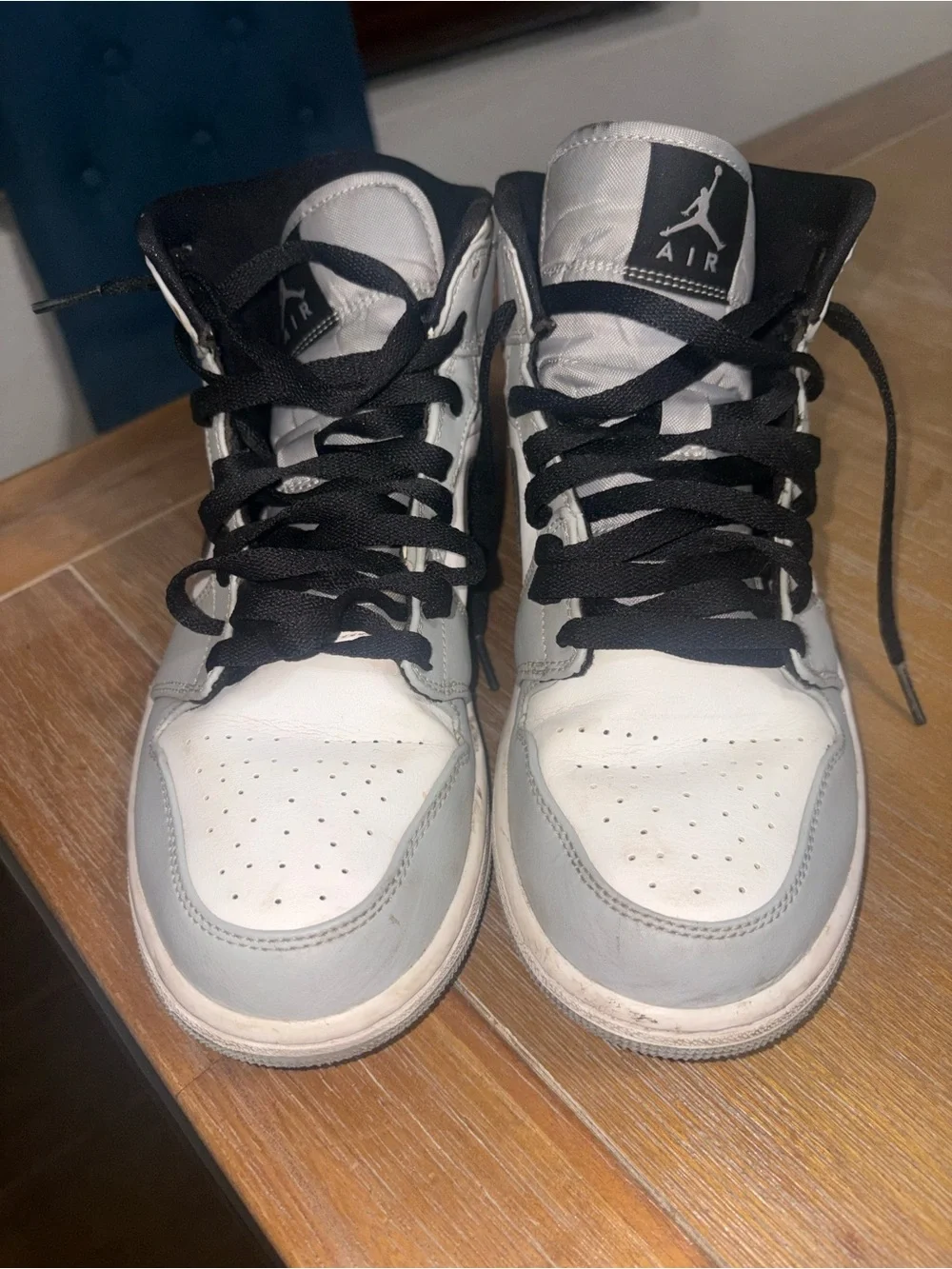 Jordan Kids' High-Top Sneakers in White, Light Gray and Black